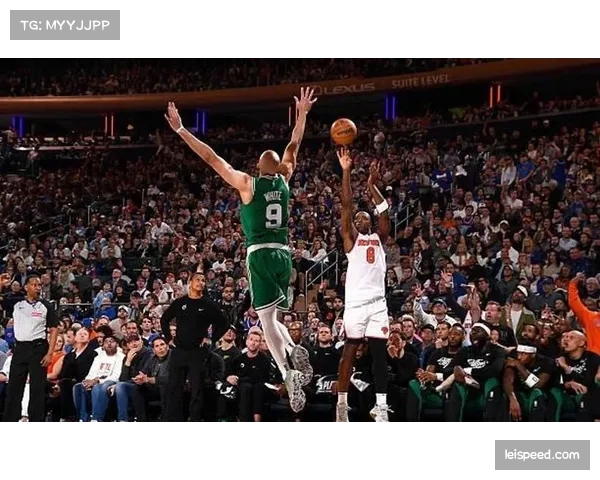 尼克斯布朗战术体系初成 球员无球跑动提升进攻效率